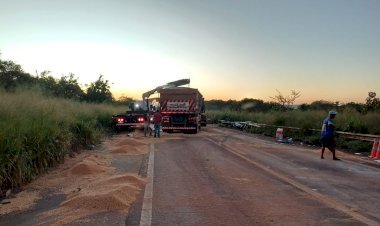Colisão entre quatro caminhões deixa um morto na BR-452