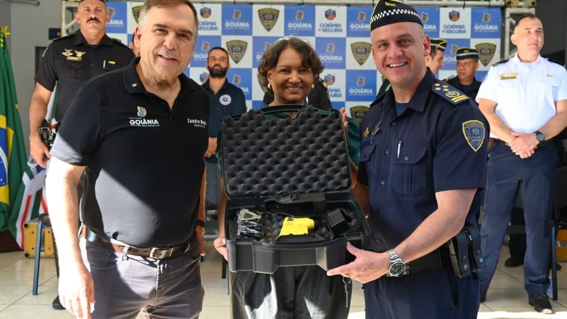 Guarda Civil Metropolitana recebe novos armamentos e equipamentos para reforçar a segurança em Goiânia